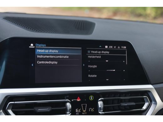 BMW 3 Serie Touring 330e High Executive M Sport Automaat / Sportstoelen / Laserlight / Comfort Access / LED /... ActivLease financial lease