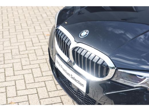 BMW 3 Serie Touring 330e High Executive M Sport Automaat / Sportstoelen / Laserlight / Comfort Access / LED /... ActivLease financial lease