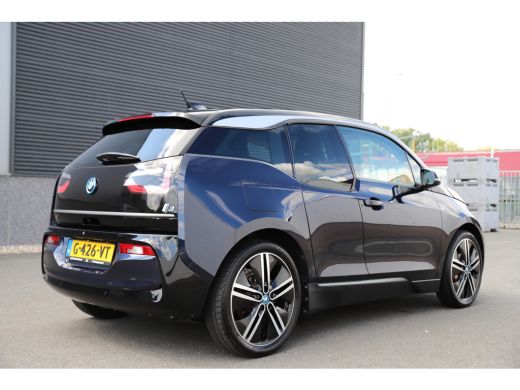 BMW i3 Executive 120Ah 42 kWh/H-Kardon/Leder/W-pomp/Camera/3-fase/20" ActivLease financial lease