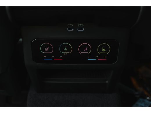 BMW i5 M60 xDrive M Sport / Panoramadak / Trekhaak / Stoelventilatie / Bowers & Wilkins / Adaptieve LED ... ActivLease financial lease