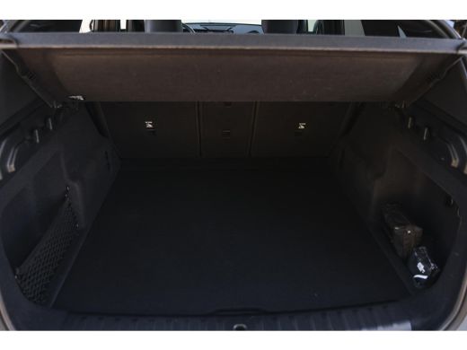 BMW X1 sDrive20i M Sport Automaat / Panoramadak / Trekhaak / Sportstoelen / Achteruitrijcamera / M Adapt... ActivLease financial lease