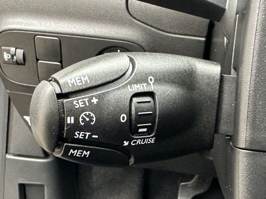 Citroën C3 1.2 PureTech C-Series | Achterbank in delen neerklapbaar | Airco (automatisch) | Apple Carplay/An... ActivLease financial lease