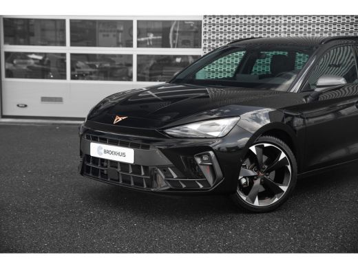 CUPRA Leon Sportstourer 1.5 e-Hybrid 204pk | Achteruitrijcamera | 18" | Adaptive Cruise | Dodehoeksensor ActivLease financial lease