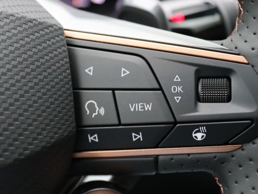 CUPRA Terramar 1.5 TSI e-Hybrid VZ Performance 272PK DSG matrix led, leder, trekhaak, sennheiser audio, 360gr. c... ActivLease financial lease
