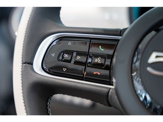 Fiat 500C La Prima 42 kWh Cabrio | Adaptieve Cruise Controle | Camera | Parkeersensoren | Navigatie | Stoel... ActivLease financial lease