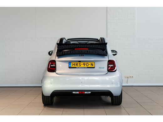 Fiat 500C La Prima 42 kWh Cabrio | Adaptieve Cruise Controle | Camera | Parkeersensoren | Navigatie | Stoel... ActivLease financial lease