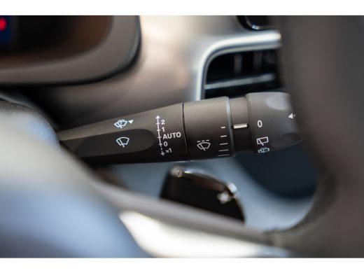 Jeep Avenger 1.2 e-Hybrid Summit | Achteruitrijcamera | Apple Carplay/Android Auto|telefoonintegratie premium ... ActivLease financial lease