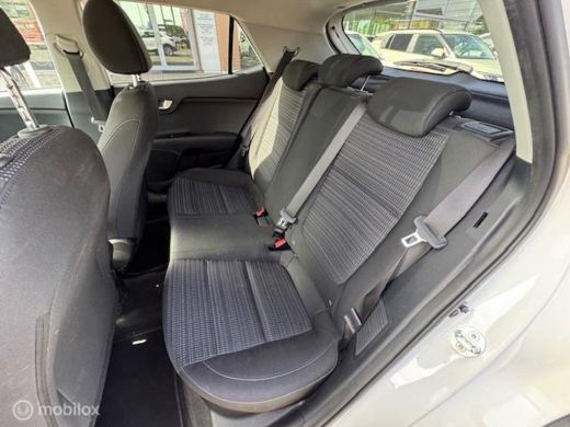 Kia Stonic 1.0 T-GDI DynamicPlusLine 16 inch velgen & banden , Navigatie , Bluetooth Priveglas , Electr. ink... ActivLease financial lease
