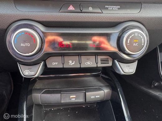 Kia Stonic 1.0 T-GDI DynamicPlusLine 16 inch velgen & banden , Navigatie , Bluetooth Priveglas , Electr. ink... ActivLease financial lease