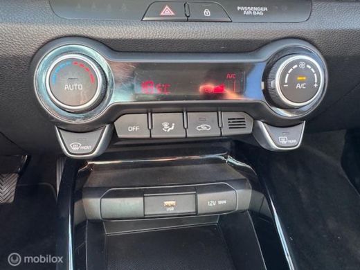 Kia Stonic 1.0 T-GDI DynamicPlusLine 16 inch velgen & banden , Navigatie , Bluetooth Priveglas , Electr. ink... ActivLease financial lease