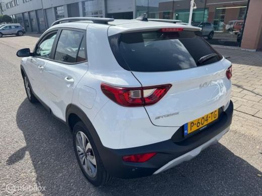 Kia Stonic 1.0 T-GDI DynamicPlusLine 16 inch velgen & banden , Navigatie , Bluetooth Priveglas , Electr. ink... ActivLease financial lease