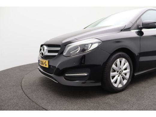 Mercedes-Benz B-Klasse 180 Ambition Automaat | Achterbank in delen neerklapbaar | Airco | Bagagedek ActivLease financial lease