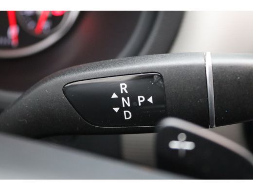 Mercedes-Benz B-Klasse 180 Ambition Automaat | Achterbank in delen neerklapbaar | Airco | Bagagedek ActivLease financial lease
