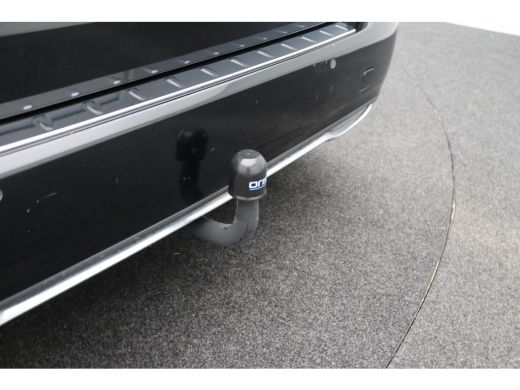 Mercedes-Benz B-Klasse 180 Ambition Automaat | Achterbank in delen neerklapbaar | Airco | Bagagedek ActivLease financial lease