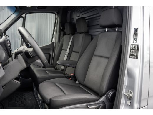 Mercedes-Benz Sprinter 317 CDI L2H2 | Automaat met Flippers | Mbux | Camera | CarPlay | Navi | Climate | Cruise | PDC | ... ActivLease financial lease