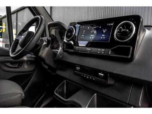 Mercedes-Benz Sprinter 317 CDI L2H2 | Automaat met Flippers | Mbux | Camera | CarPlay | Navi | Climate | Cruise | PDC | ... ActivLease financial lease