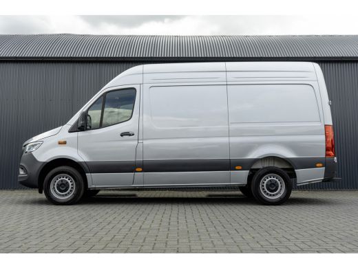 Mercedes-Benz Sprinter 317 CDI L2H2 | Automaat met Flippers | Mbux | Camera | CarPlay | Navi | Climate | Cruise | PDC | ... ActivLease financial lease