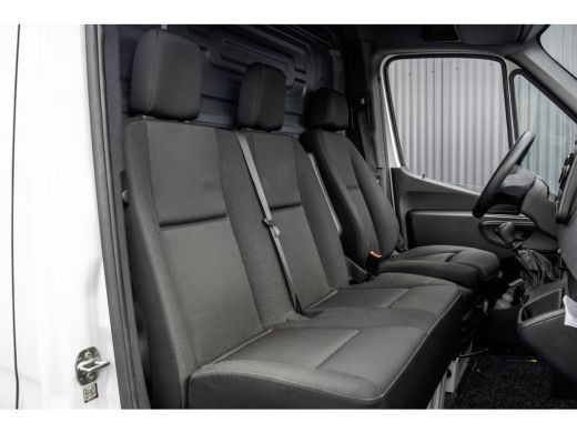 Mercedes-Benz Sprinter 317 CDI L2H2 | Mbux | Camera | CarPlay | Navigatie | Cruise | Climate | PDC | Euro 6 ActivLease financial lease