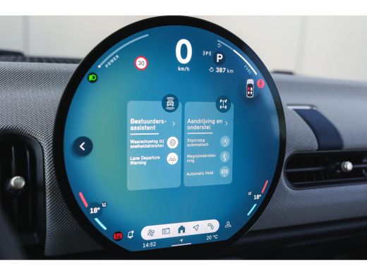 Mini 3-Deurs Cooper C Automaat / Favoured / Pakket L / 18" Night Flash Spoke 2-tone ActivLease financial lease