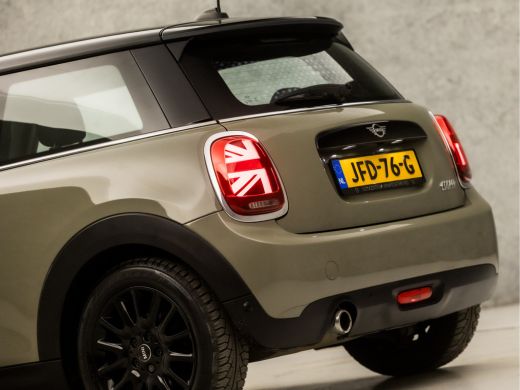 Mini Cooper 1.5 Cooper Chili Sport (NAVIGATIE, DEALER ONDERHOUDEN, CLIMATE, LED KOPLAMPEN, SPORTSTOELEN, CRUI... ActivLease financial lease