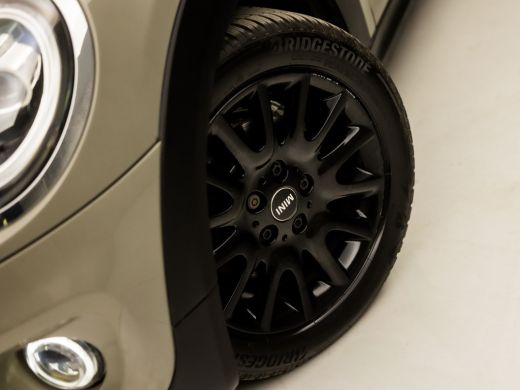 Mini Cooper 1.5 Cooper Chili Sport (NAVIGATIE, DEALER ONDERHOUDEN, CLIMATE, LED KOPLAMPEN, SPORTSTOELEN, CRUI... ActivLease financial lease