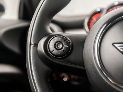 Mini Cooper 1.5 Cooper Chili Sport (NAVIGATIE, DEALER ONDERHOUDEN, CLIMATE, LED KOPLAMPEN, SPORTSTOELEN, CRUI... ActivLease financial lease