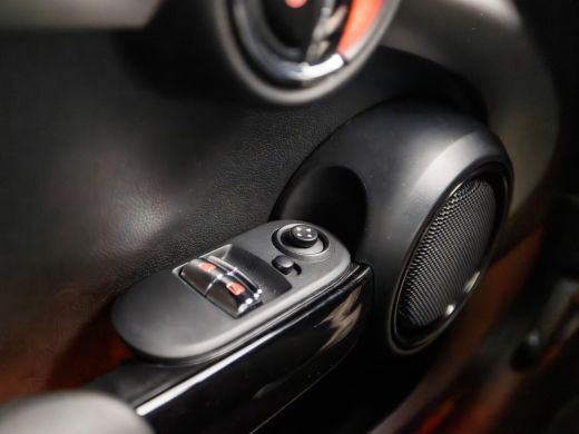 Mini Cooper 1.5 Cooper Chili Sport (NAVIGATIE, DEALER ONDERHOUDEN, CLIMATE, LED KOPLAMPEN, SPORTSTOELEN, CRUI... ActivLease financial lease