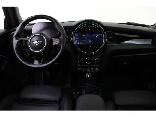 Mini Cooper S Cooper S Classic / Panoramadak / Sportstoelen / Comfort Access / Stuurverwarming / LED / Head-Up ... ActivLease financial lease