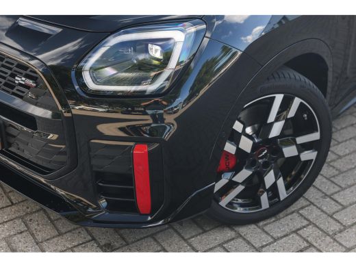 Mini Countryman JCW ALL4 / Pakket XL / 20" John Cooper Works Flag Spoke 2-tone ActivLease financial lease