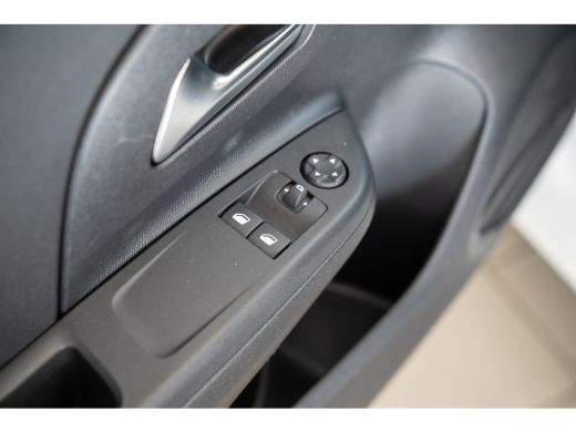 Opel Corsa 1.2 Edition | Parkeersensoren | Apple Carplay & Android Auto | Lichtmetalen velgen | Cruise Contr... ActivLease financial lease