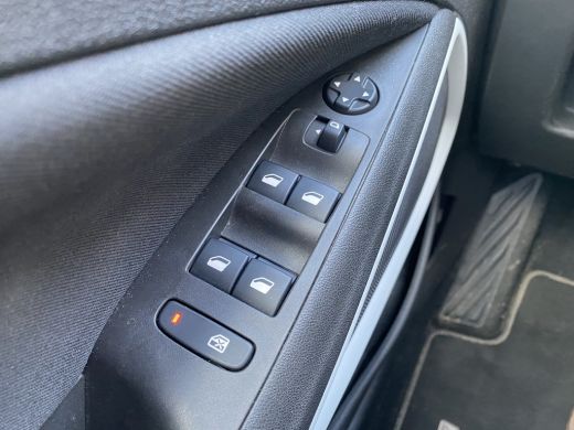Opel Crossland X 1.2 130PK Turbo AUTOMAAT 2020 Edition | NAVIGATIE| TREKHAAK| CLIMATE CONTROL| CAMERA| DAB| PARKEE... ActivLease financial lease