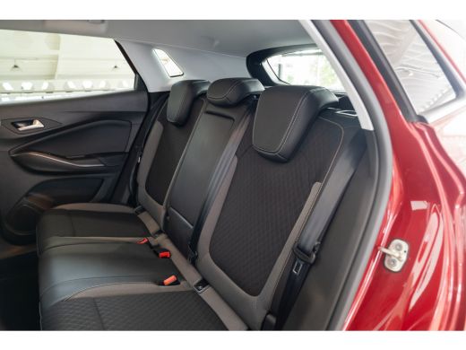 Opel Grandland X 1.2 Turbo 130PK Business Executive | Trekhaak | Climate Controle | Parkeersensoren | Comfort Stoe... ActivLease financial lease
