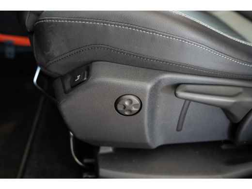 Opel Grandland X 1.2 Turbo 130PK Business Executive | Trekhaak | Climate Controle | Parkeersensoren | Comfort Stoe... ActivLease financial lease