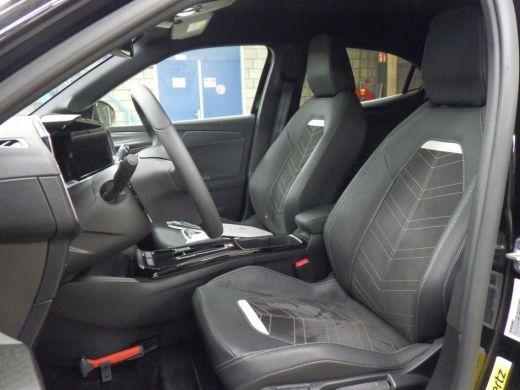 Opel Mokka-e Long Range GS 54 kWh 156pk | Alcantara/Leder | Massage | Navigatie Pro | Elektr. Stoelen | Climat... ActivLease financial lease
