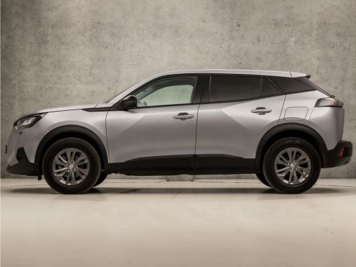 Peugeot 2008 1.2 PureTech Allure Sport Automaat (APPLE CARPLAY, GROOT NAVI, LANE ASSIST, GETINT GLAS, SPORTSTO... ActivLease financial lease