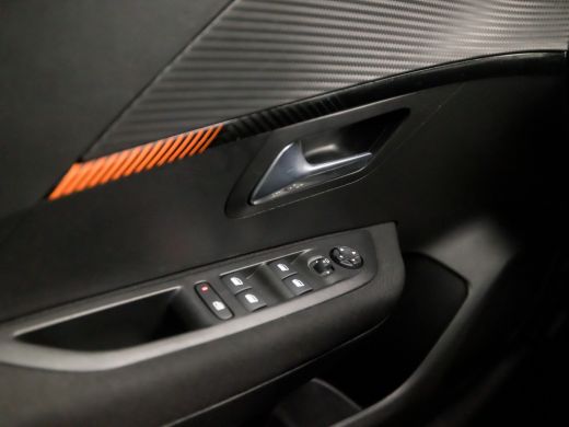Peugeot 208 1.2 PureTech Active GT Sport (APPLE CARPLAY, GROOT NAVI, LM VELGEN, LANE ASSIST, SPORTSTOELEN, PA... ActivLease financial lease