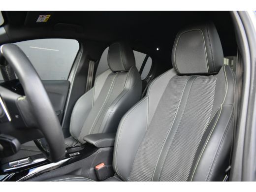Peugeot 208 Hybrid 100 e-DCS6 GT Automaat | 360 Camera | Navigatie | Sfeerverlichting | Keyless-Entry | Full-... ActivLease financial lease