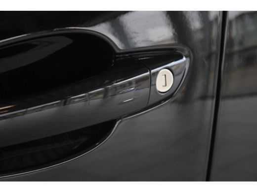 Peugeot 3008 1.6 HYbrid 225-PK EAT8 Allure Pack Business PARKEERCAMERA | KEYLESS ENTRY | STOELVERWARMING | TRE... ActivLease financial lease