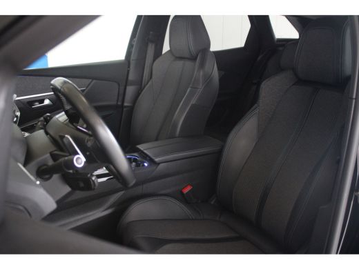 Peugeot 3008 1.6 HYbrid 225-PK EAT8 Allure Pack Business PARKEERCAMERA | KEYLESS ENTRY | STOELVERWARMING | TRE... ActivLease financial lease