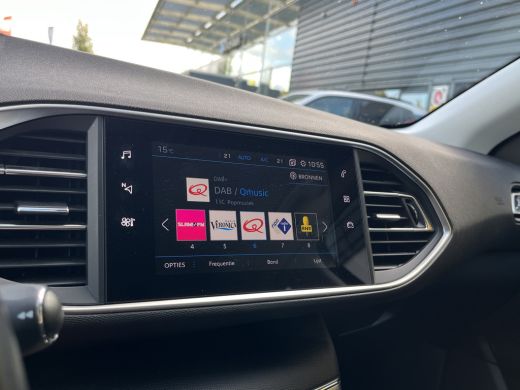 Peugeot 308 SW 1.2 PureTech Blue Lease Active Trekhaak | Full map navigatie | Parkeersensoren voor + Achter | ActivLease financial lease