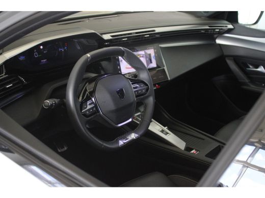 Peugeot e-308 GT EV 54 kWh | LUXE UITVOERING | 360 GRADEN CAMERA | AGR COMFORT STOELEN | STOEL & STUURVERWARMIN... ActivLease financial lease