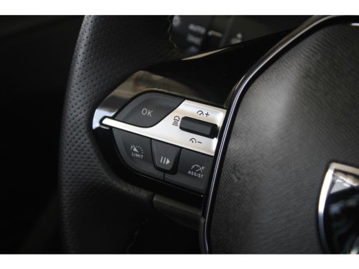 Peugeot e-308 GT EV 54 kWh | LUXE UITVOERING | 360 GRADEN CAMERA | AGR COMFORT STOELEN | STOEL & STUURVERWARMIN... ActivLease financial lease