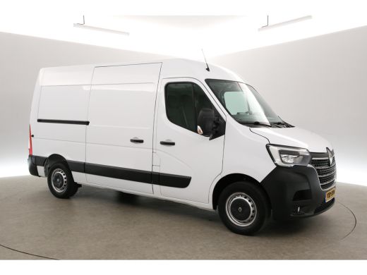 Renault Master T35 2.3 dCi L2H2 | Airco | Cruise | Traanplaat | 3 Persoons | Parkeersensoren | Trekhaak ActivLease financial lease