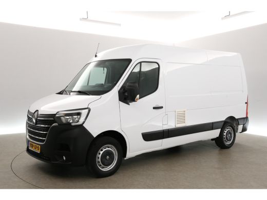 Renault Master T35 2.3 dCi L2H2 | Airco | Cruise | Traanplaat | 3 Persoons | Parkeersensoren | Trekhaak ActivLease financial lease