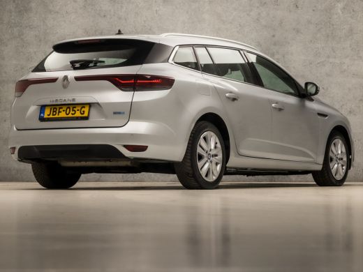 Renault Megane E-Tech 1.6 E-Tech Plug-In Hybrid Sport 160Pk Automaat (VIRTUAL COCKPIT, APPLE CARPLAY, GROOT NAVI, LED K... ActivLease financial lease