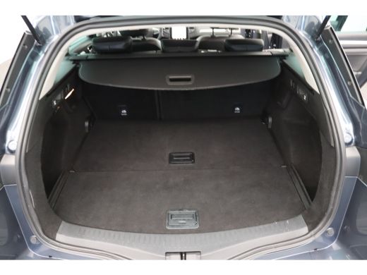 Renault Mégane Estate 1.3 TCe 140 Techno | Achterbank in delen neerklapbaar | Achteruitrijcamera | Airco (automatisch) ActivLease financial lease