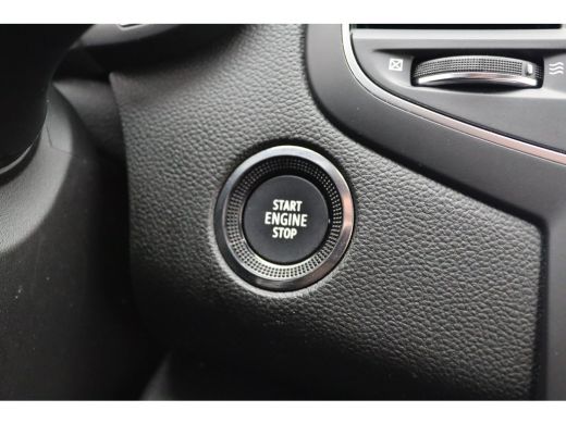 Renault Mégane Estate 1.3 TCe 140 Techno | Achterbank in delen neerklapbaar | Achteruitrijcamera | Airco (automatisch) ActivLease financial lease