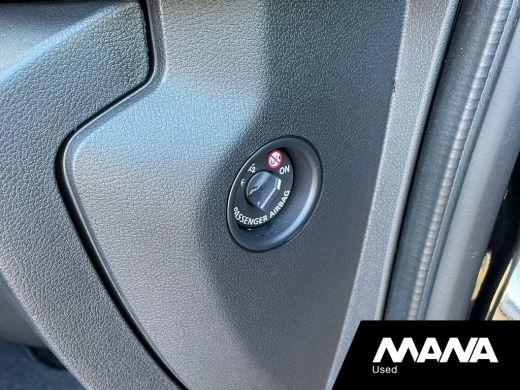 Renault Trafic 2.0dCi 170PK T29 Automaat L2H1 DC Luxe Trekhaak Airco Cruise Navi Camera ActivLease financial lease