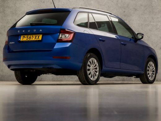 Skoda Fabia Combi 1.0 TSI Ambition Sport (APPLE CARPLAY, NAVIGATIE, PARKEERSENSOREN, SPORTSTOELEN, CRUISE, GE... ActivLease financial lease