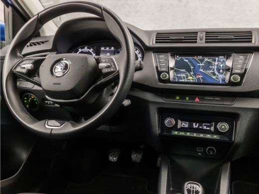 Skoda Fabia Combi 1.0 TSI Ambition Sport (APPLE CARPLAY, NAVIGATIE, PARKEERSENSOREN, SPORTSTOELEN, CRUISE, GE... ActivLease financial lease